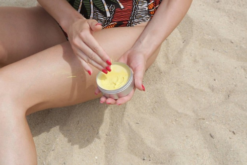 防晒大法揭秘：安热沙防晒，卸妆水不可或缺